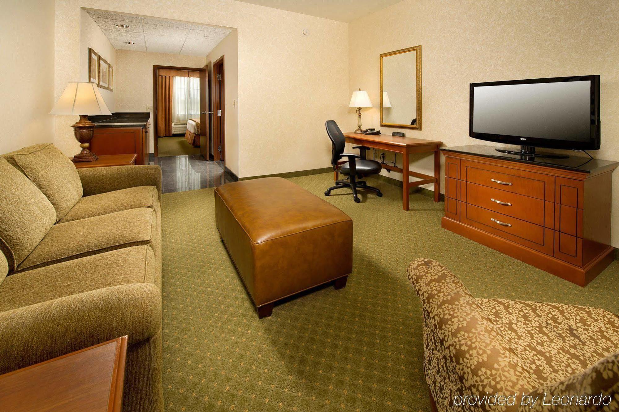 Drury & St. Louis Hotel 3*